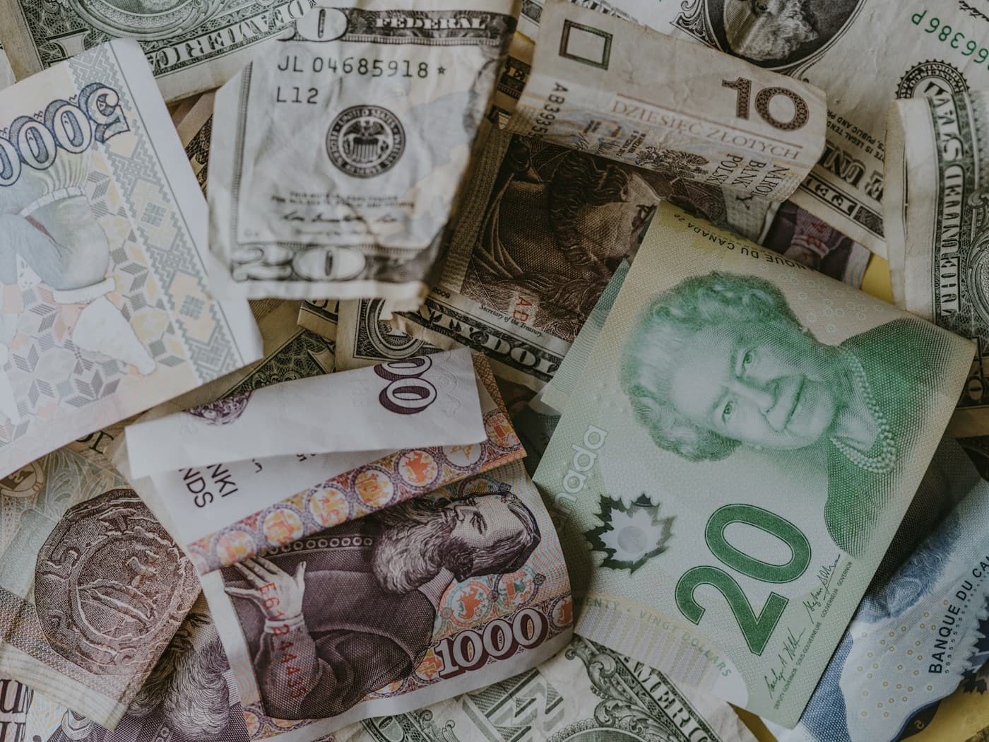 Mixed currency notes